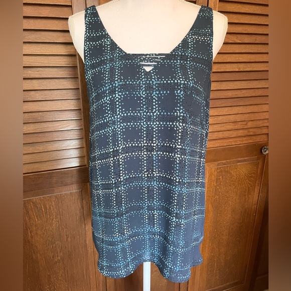 Maurices Blue Top with Multi Blue Dots size M - Picture 2 of 6